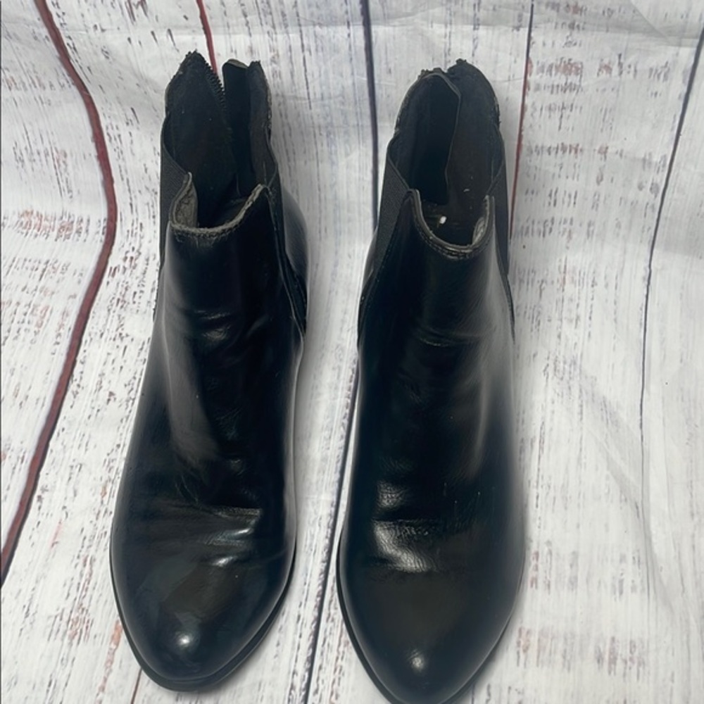 Esprit Black Ankle Booties with Elastic Panels